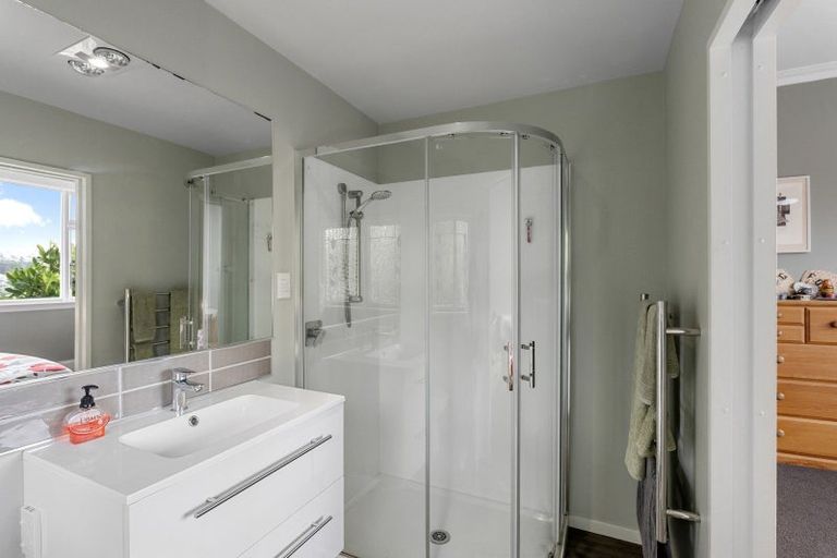 Photo of property in 7 Whareora Terrace, Cashmere, Christchurch, 8022