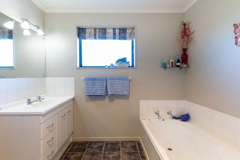 Photo of property in 11 Hunts Road, Waimate, 7978