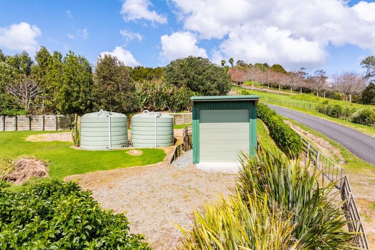 Photo of property in 17 Wairimu Way, Waipu, 0582