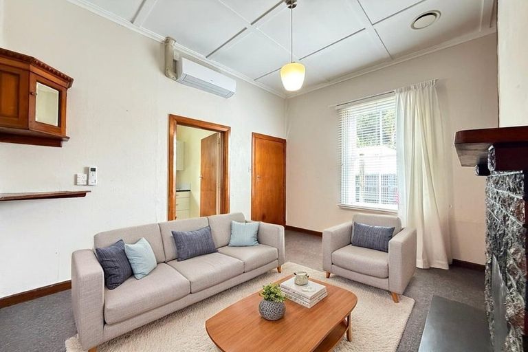 Photo of property in 37 Connaught Terrace, Brooklyn, Wellington, 6021