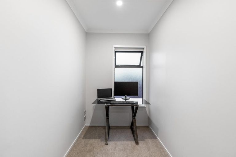 Photo of property in 27 Tuatua Road, Hobsonville, Auckland, 0616