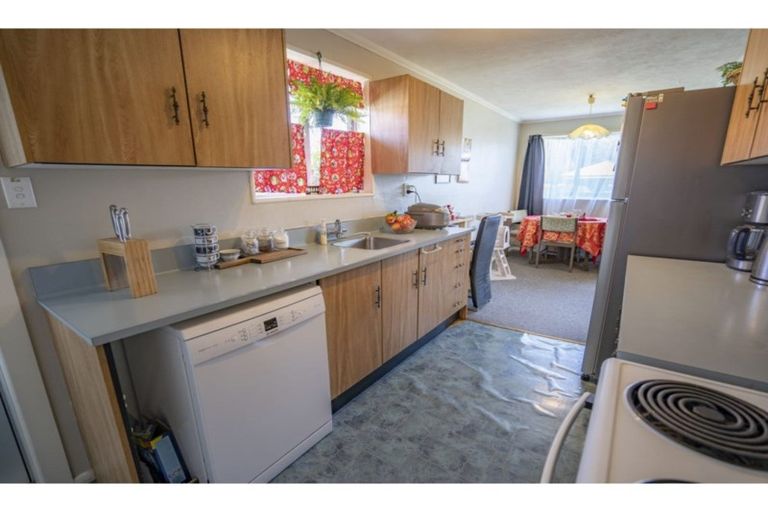 Photo of property in 54 Paisley Street, Kew, Invercargill, 9812