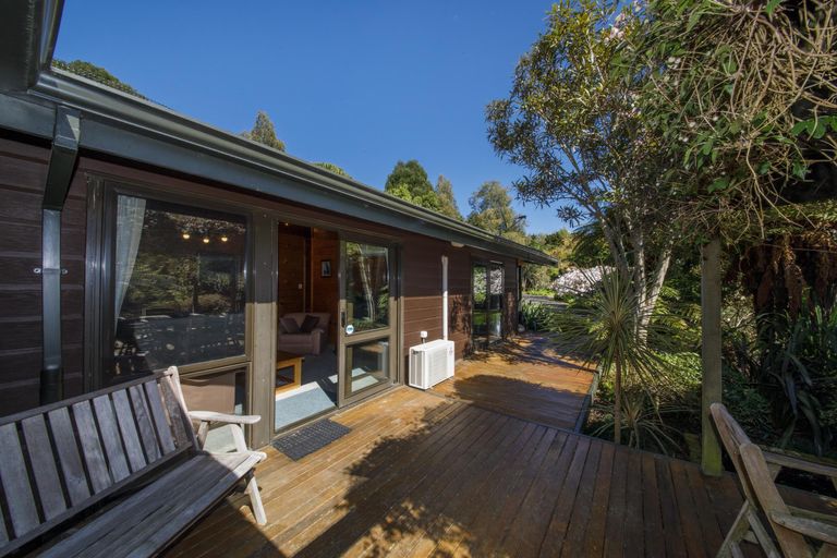 Photo of property in 11 The Bush Track, Aokautere, 4471