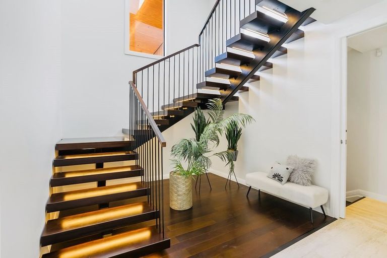 Photo of property in 31 Dunvegan Rise, East Tamaki Heights, Auckland, 2016