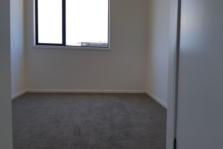 Photo of property in 18 Timu Road, Long Bay, Auckland, 0630