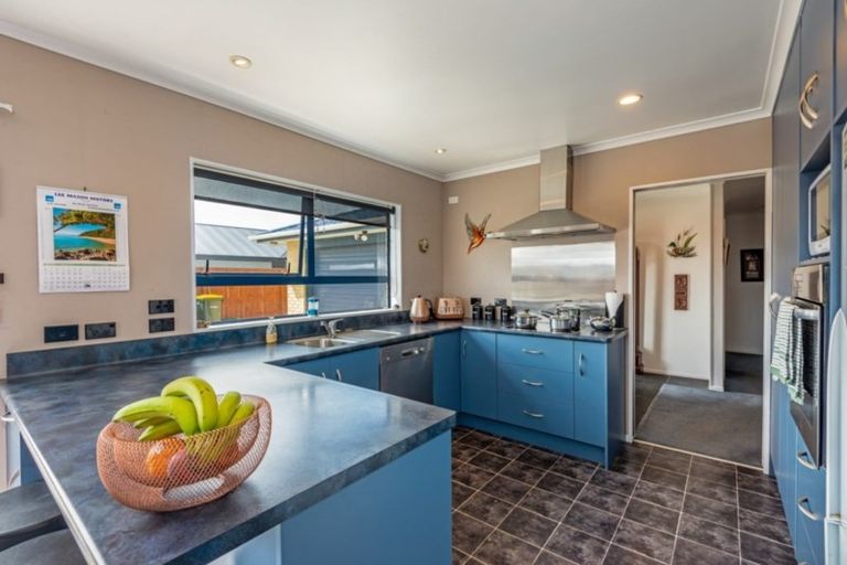 Photo of property in 32 Andrews Street, Foxton Beach, Foxton, 4815