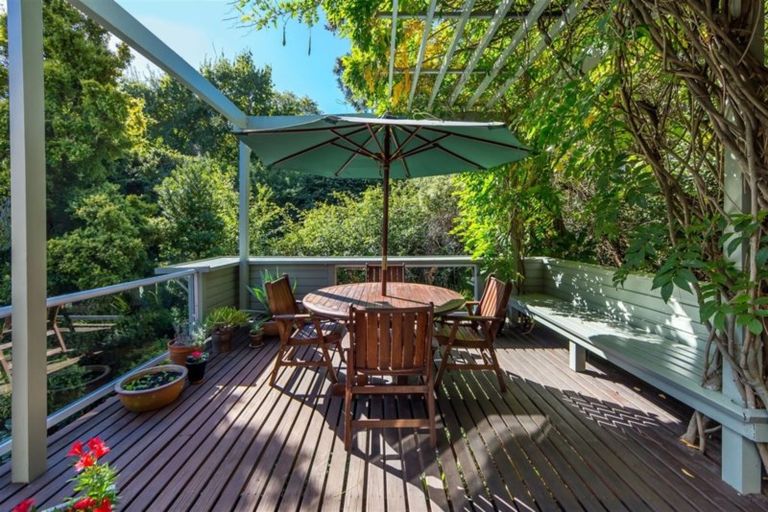 Photo of property in 9 Sherwood Lane, Cashmere, Christchurch, 8022