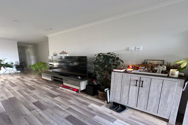 Photo of property in 46a Adams Road South, Pukekohe, 2120