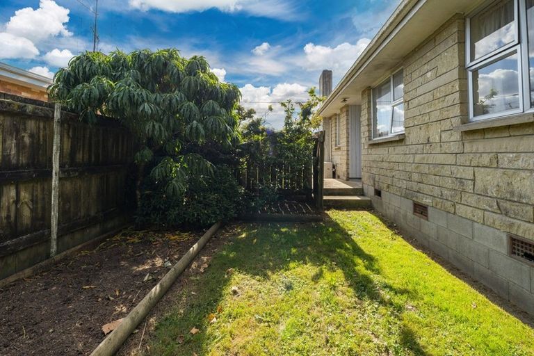 Photo of property in 70 Carrington Avenue, Silverdale, Hamilton, 3216