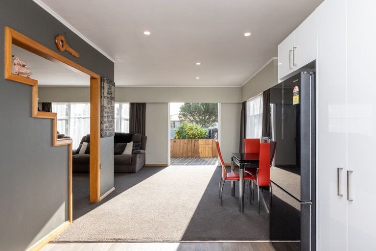 Photo of property in 4 Cranby Crescent, Onekawa, Napier, 4110