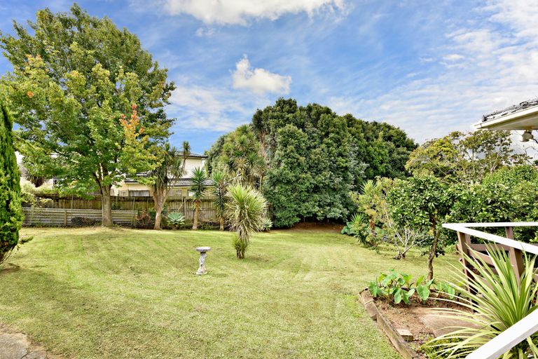 Photo of property in 14 Mccracken Road, Mount Wellington, Auckland, 1060