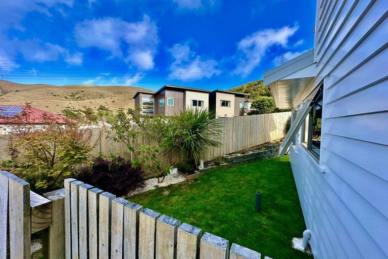 Photo of property in 20a Gifford Grove, Churton Park, Wellington, 6037