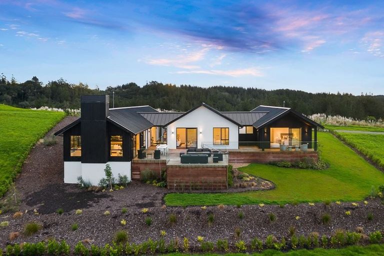 Photo of property in 54 Taha Puke Road, Okura Bush, Albany, 0794