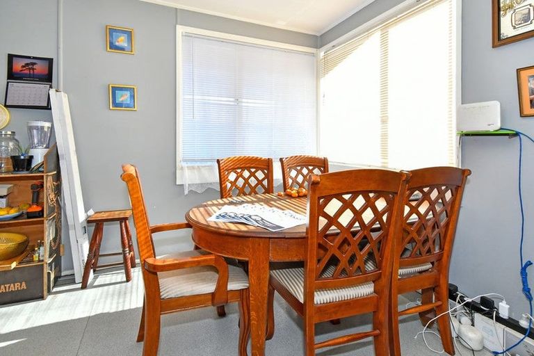 Photo of property in 17 Harania Avenue, Favona, Auckland, 2024