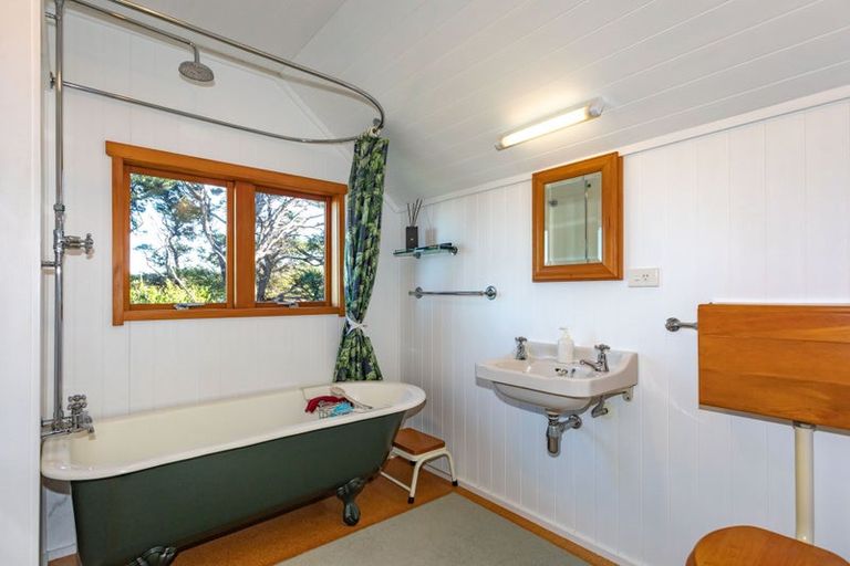 Photo of property in 78 Waihirere Drive, Tuateawa, Coromandel, 3583