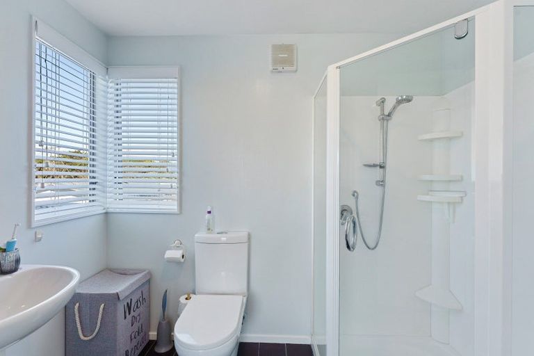 Photo of property in 12 Scott Avenue, Otaki Beach, Otaki, 5512