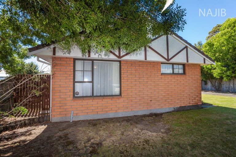 Photo of property in 11 Mchaffies Place, Wainoni, Christchurch, 8061