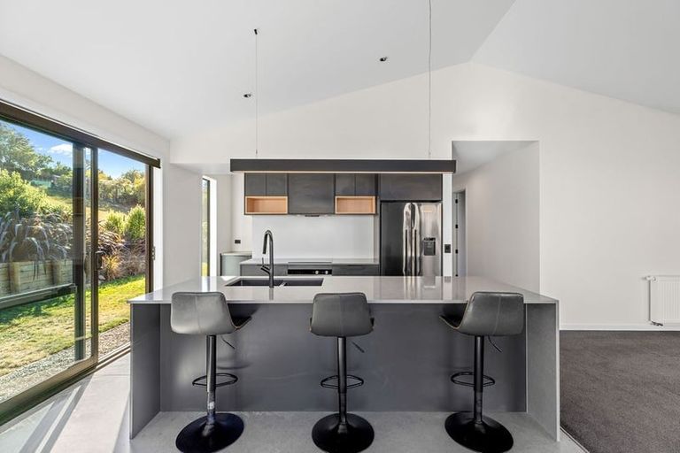 Photo of property in 13 Magpie Place, Lake Hawea, Wanaka, 9382