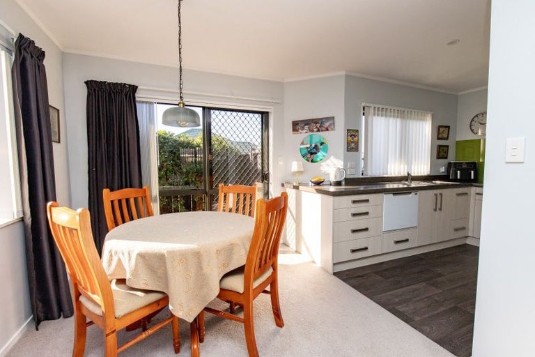 Photo of property in 9a Walton Place, Ngatea, 3503