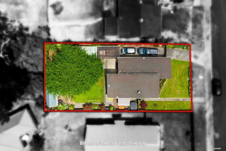 Photo of property in 64 Glenbervie Crescent, Massey, Auckland, 0614