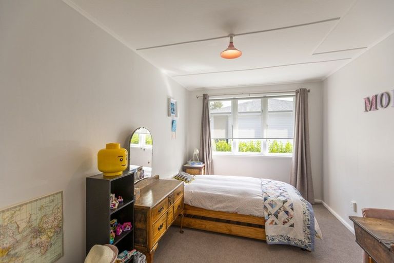 Photo of property in 65 Owen Street, Tikokino, Waipawa, 4273