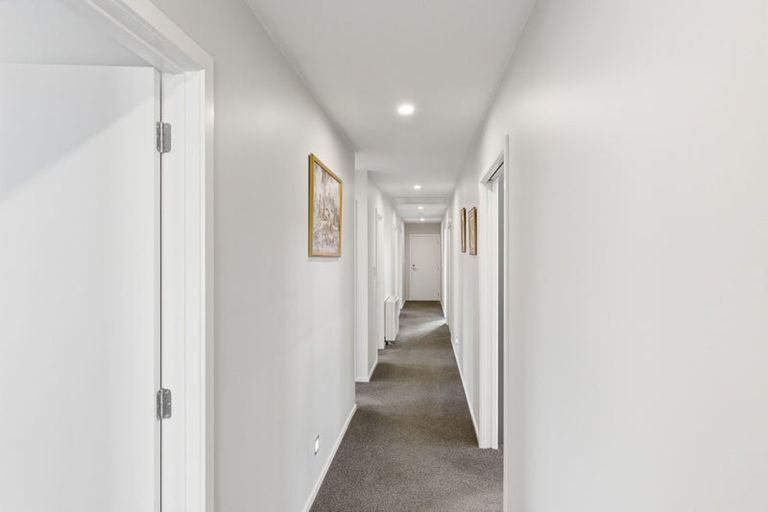 Photo of property in 5 Guardsman Place, Prebbleton, 7604
