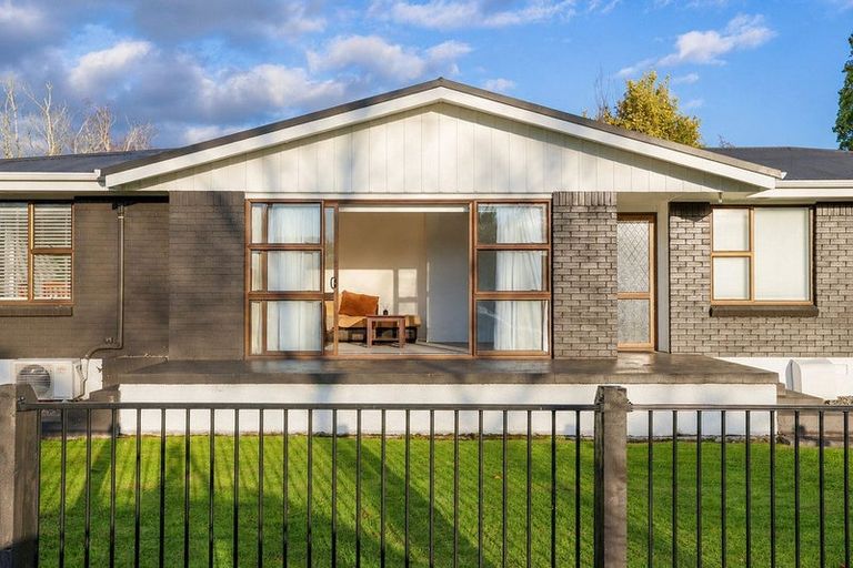 Photo of property in 56 Braid Road, St Andrews, Hamilton, 3200