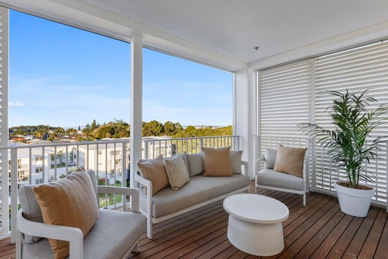 Photo of property in 195 Hibiscus Drive, Orewa, 0931