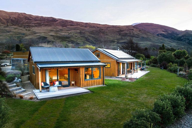 Photo of property in 179 Wanaka-mount Aspirin, Wanaka, 9305