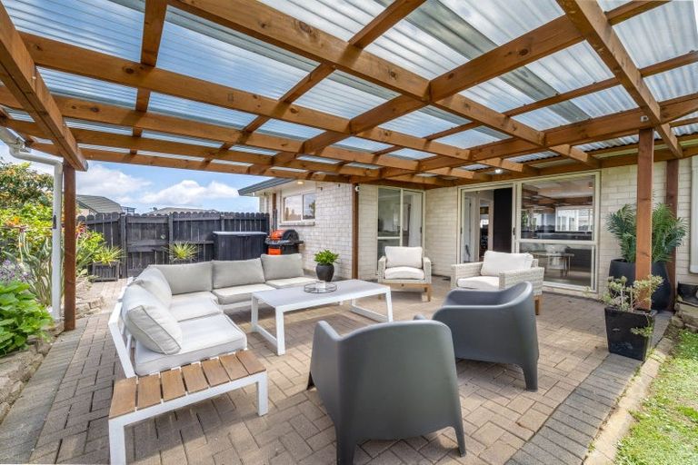 Photo of property in 34 Ambleside Drive, Northpark, Auckland, 2013