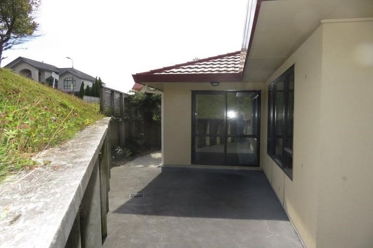 Photo of property in 35 Waverton Terrace, Churton Park, Wellington, 6037