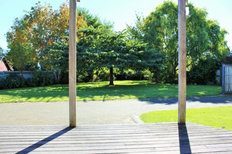 Photo of property in 6 Pop Andrew Drive, Te Anau, 9600