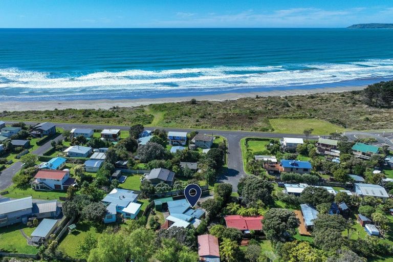 Photo of property in 6 Quentin Place, Mahia, Nuhaka, 4198