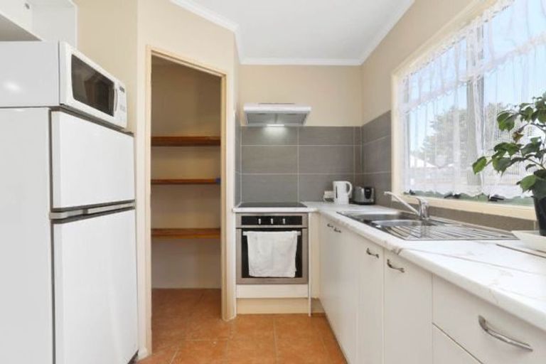 Photo of property in 130 Buckland Road, Mangere East, Auckland, 2024