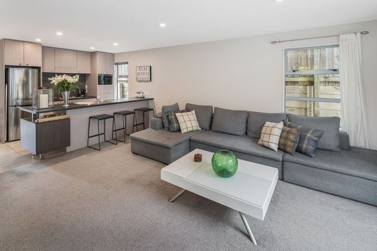 Photo of property in 46 Erlestoke Crescent, Churton Park, Wellington, 6037