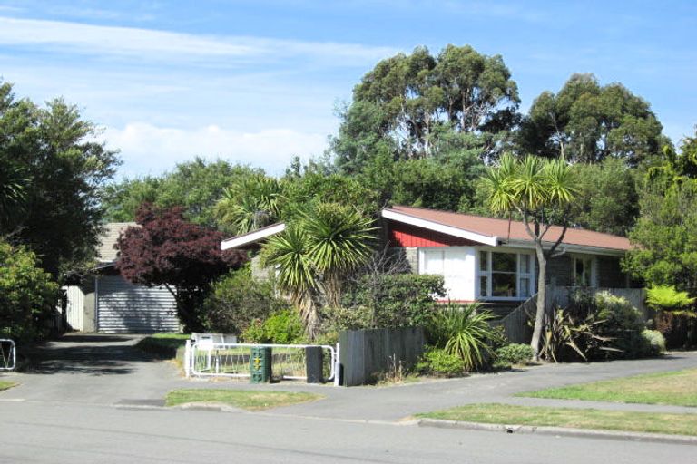Photo of property in 54 Damien Place, Bromley, Christchurch, 8062