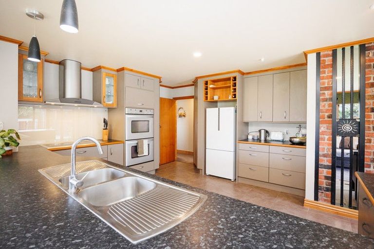 Photo of property in 440 Stoney Creek Road, Kelvin Grove, Palmerston North, 4470