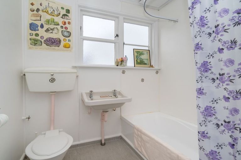 Photo of property in 36 Stenhope Crescent, Corstorphine, Dunedin, 9018