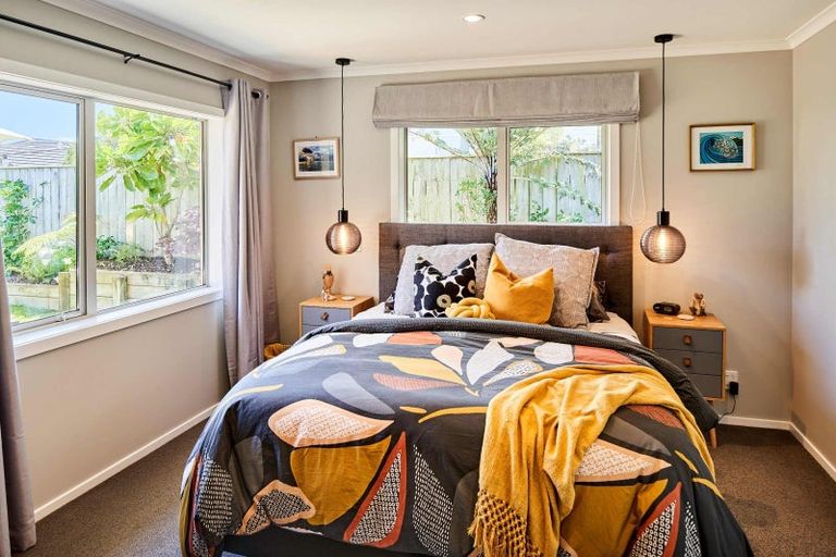 Photo of property in 60 Aotea Drive, Aotea, Porirua, 5024