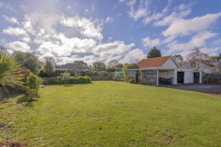 Photo of property in 204 Riccarton Road, Riccarton, Christchurch, 8041