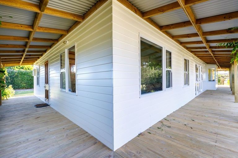 Photo of property in 46 Takiroa Street, Urenui, 4375