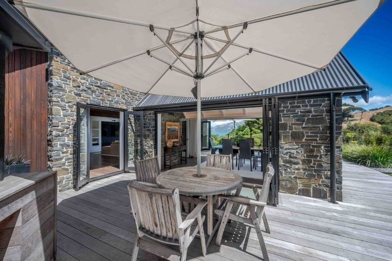 Photo of property in 6890 Christchurch Akaroa Road, Takamatua, 7581