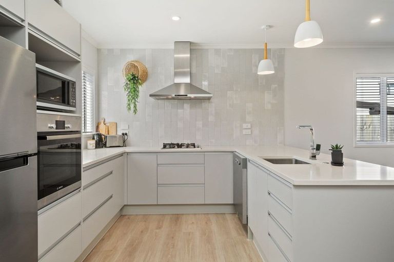 Photo of property in 8 Springside Court, Huntington, Hamilton, 3210