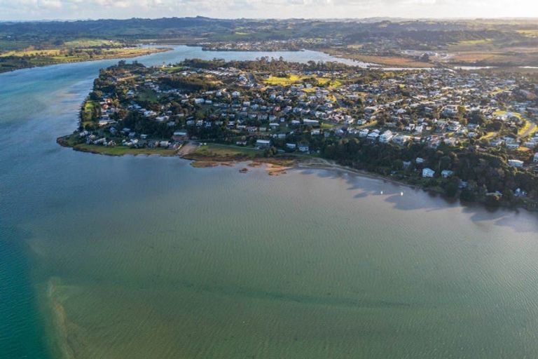 Photo of property in 36 Moir Point Road, Mangawhai Heads, Mangawhai, 0505