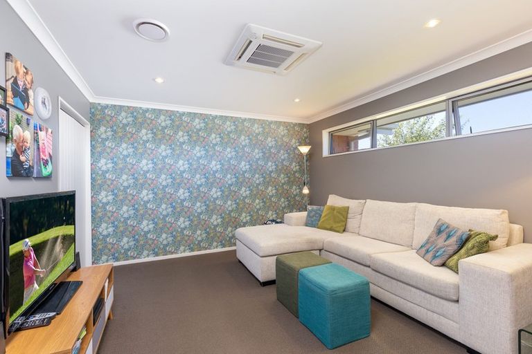 Photo of property in 16 Kitakita Grove, Motueka, 7120