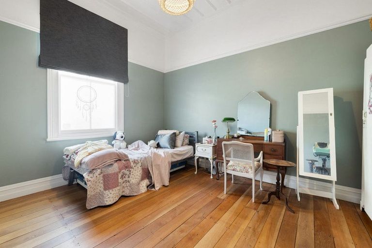 Photo of property in 18 Thornton Road, Cambridge, 3434