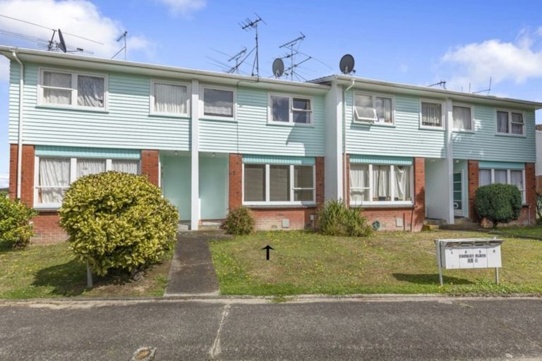 Photo of property in Shakespeare Flats, 8/48 Merton Street, Trentham, Upper Hutt, 5018