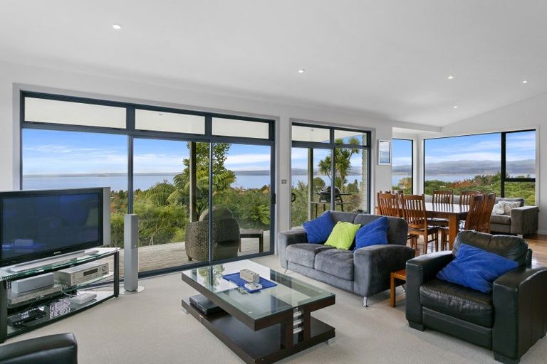 Photo of property in 10 Te Waaka Terrace, Kuratau, Turangi, 3381