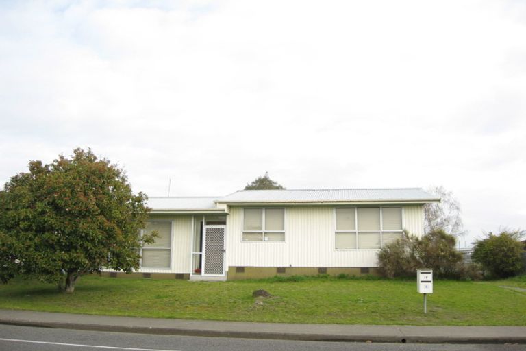 Photo of property in 17 Caernarvon Drive, Flaxmere, Hastings, 4120