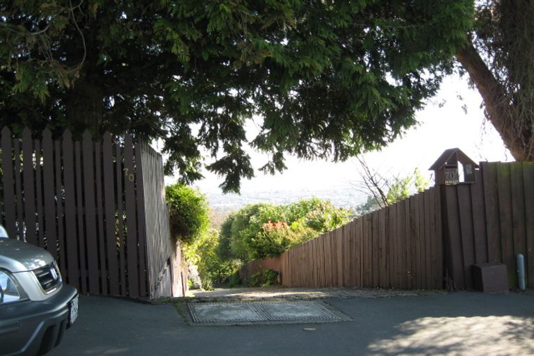 Photo of property in 70 Dyers Pass Road, Cashmere, Christchurch, 8022